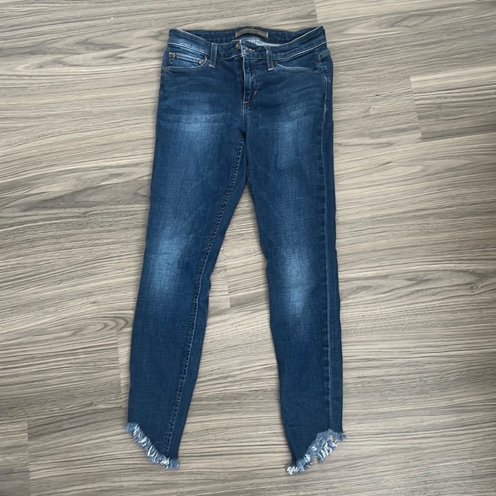 Cropped Blue Jeans